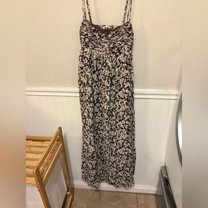Abercrombie & Fitch Brown Floral 👗
